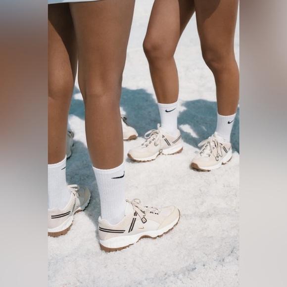 Air Humara x Jacquemus | Light Bone and Gold | NEW!!!🤎👟🤎👟 - Picture 13 of 15